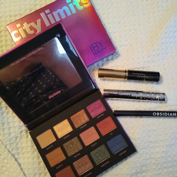 Eyeshadow 👀 Bundle - Picture 2 of 2